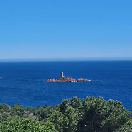 Kamp alanı De Gamme Vue Piscine Et